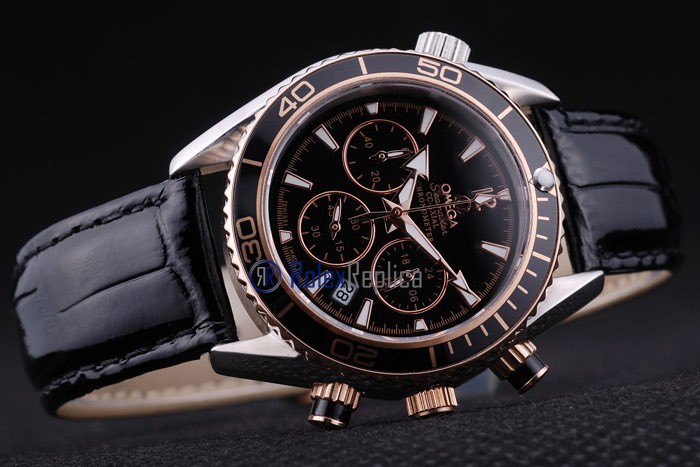 Omega replica seamaster co-axial chrono strip leather black dial imitazione copia - immagine 4