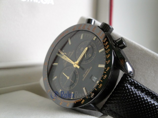 Omega replica seamaster co-axial chrono dark side of the moon yellow imitazione - immagine 7