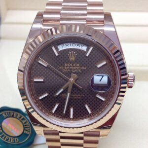 Rolex replica Day-Date 40 228235 Rose Gold