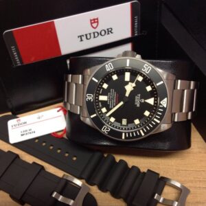 Alternative view of Tudor replica Pelagos LHD 25610TNL 42mm Titanium