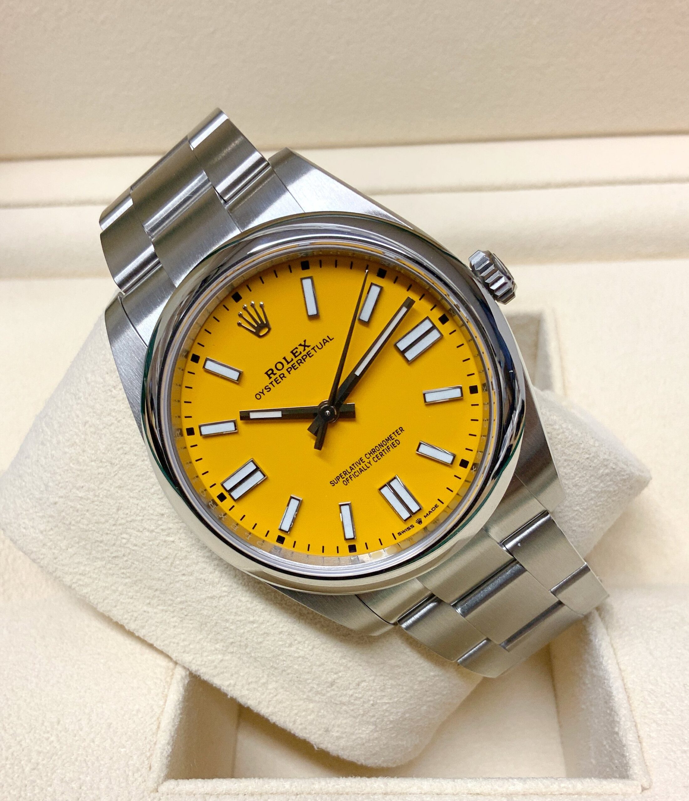 Rolex replica Oyster Perpetual 41 124300 yellow dial new my2020 - immagine 7