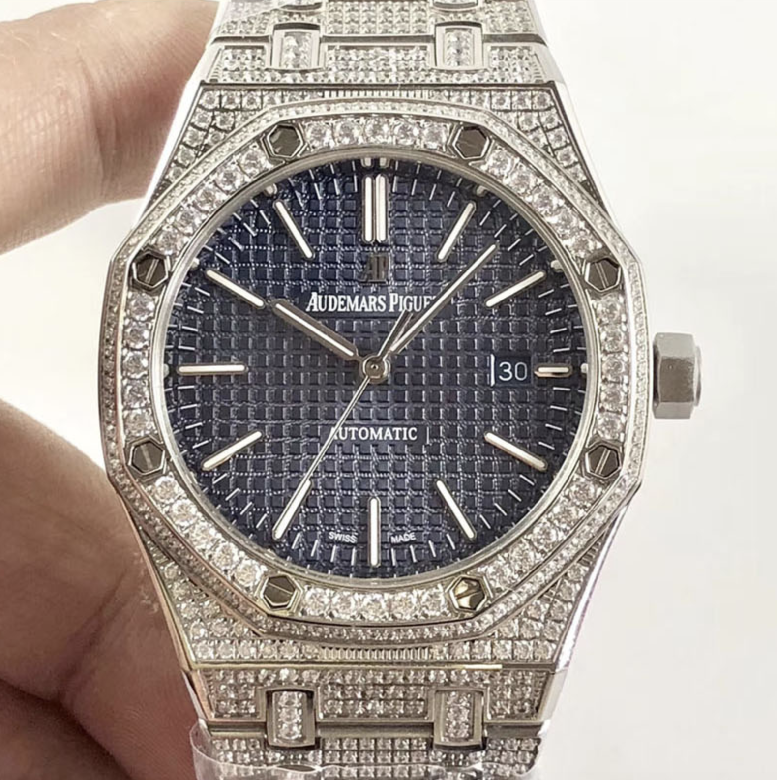 Audemars piguet replica royal oak 41mm white gold full paved diamonds blue dial