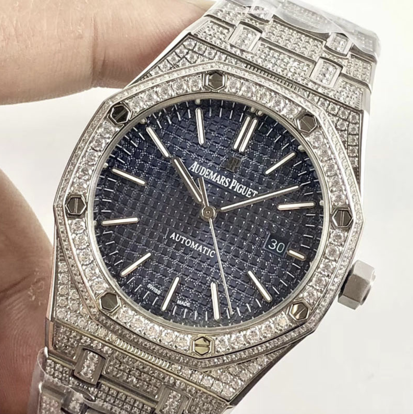 Audemars piguet replica royal oak 41mm white gold full paved diamonds blue dial - immagine 12