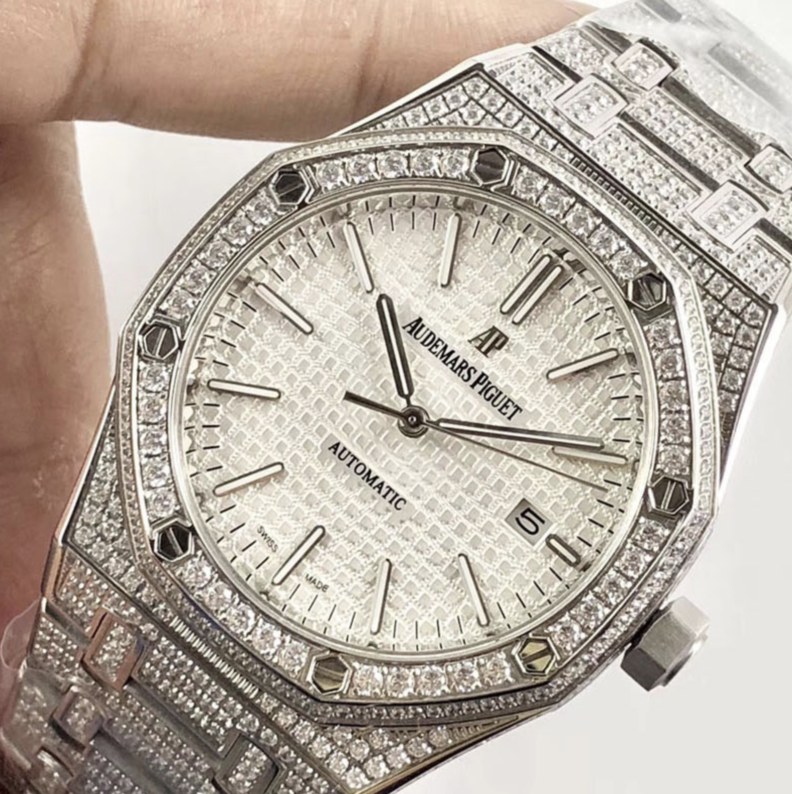 Audemars piguet replica royal oak 41mm white gold full paved diamonds white dial - immagine 12