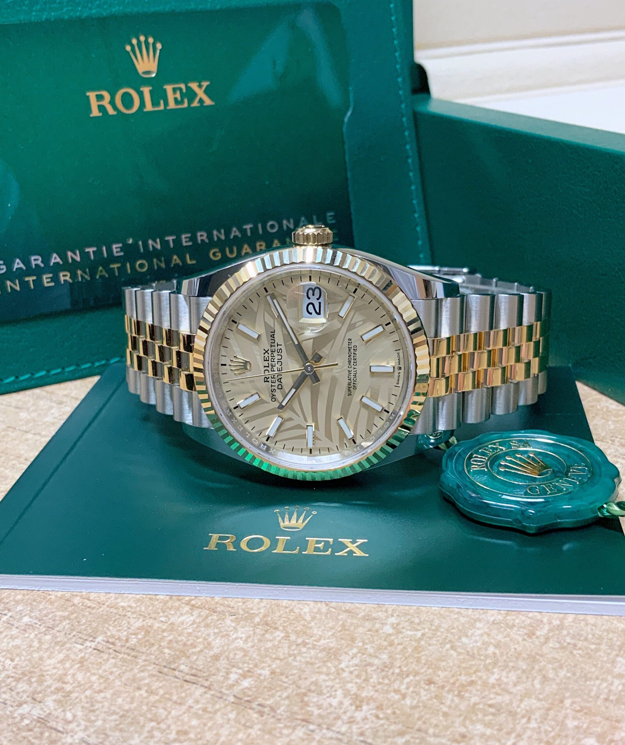 Rolex replica Datejust bi-colour 36mm 126233 Palm Motif Dial - immagine 8