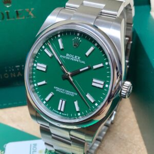 Alternative view of Rolex replica Oyster Perpetual 41 124300 green dial