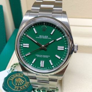 Rolex replica Oyster Perpetual 41 124300 green dial