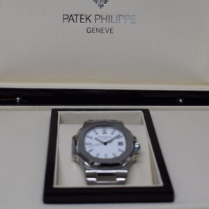 Alternative view of Patek philippe replica nautilus 5711 white dial