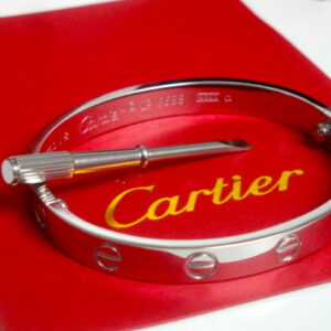 Alternative view of Cartier replica gioielli bracciale love white gold
