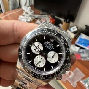 Alternative view of Rolex replica daytona 126529LN WG Le Mans 4132 clone movement