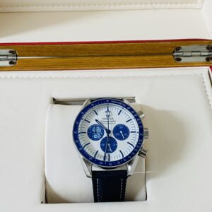 Omega replica speedmaster snoopy 50th anniversary leather