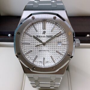 Audemars Piguet replica royak oak 154000ST argentèè dial