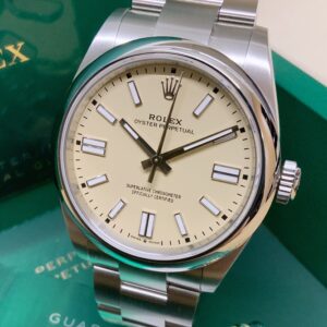 Alternative view of Rolex replica Oyster Perpetual 41 134300 Beige Dial